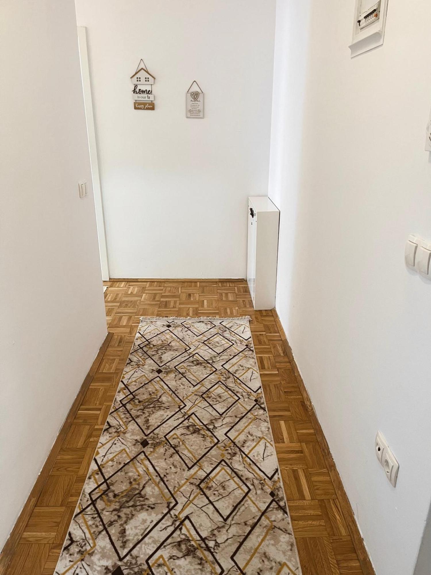 Apartment Troi Pristina Buitenkant foto