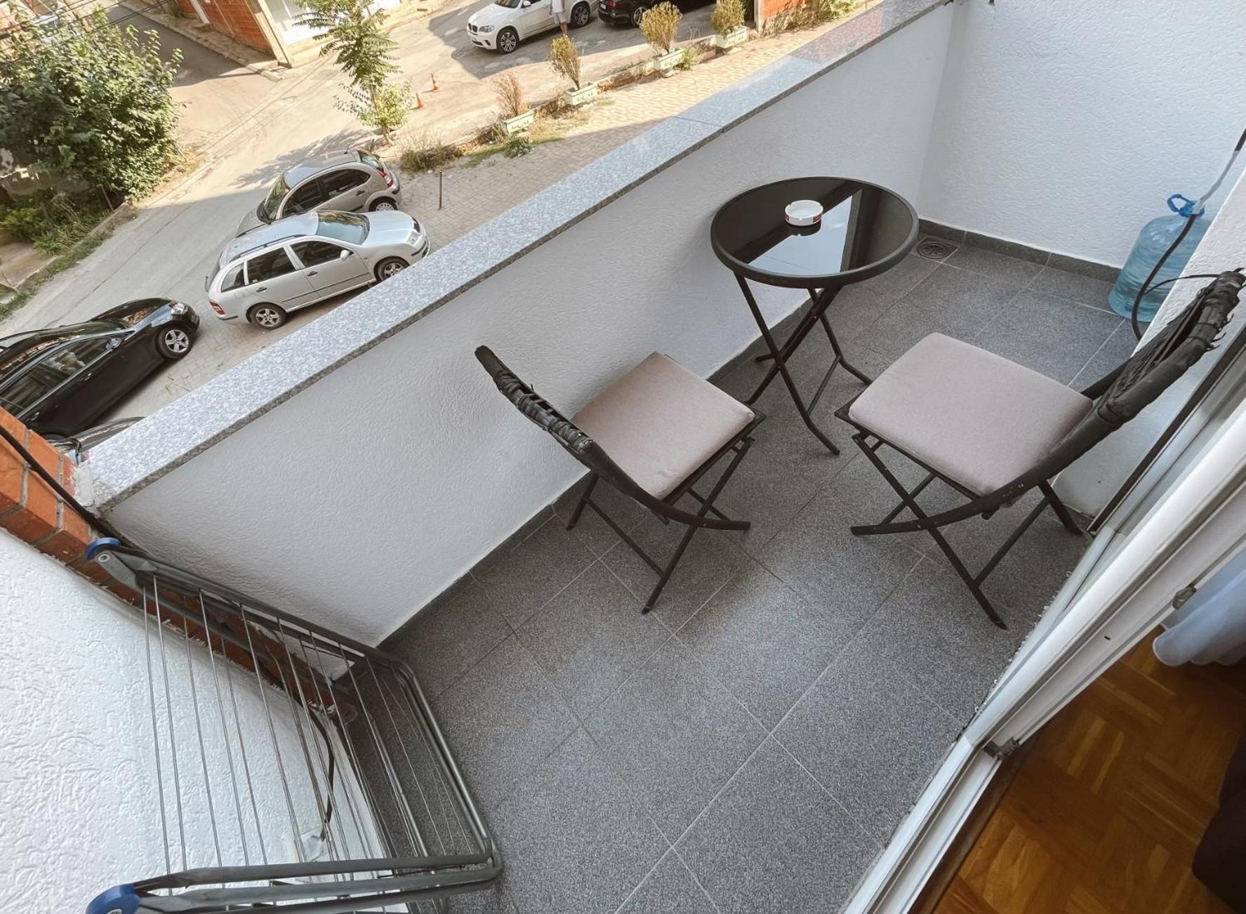 Apartment Troi Pristina Buitenkant foto