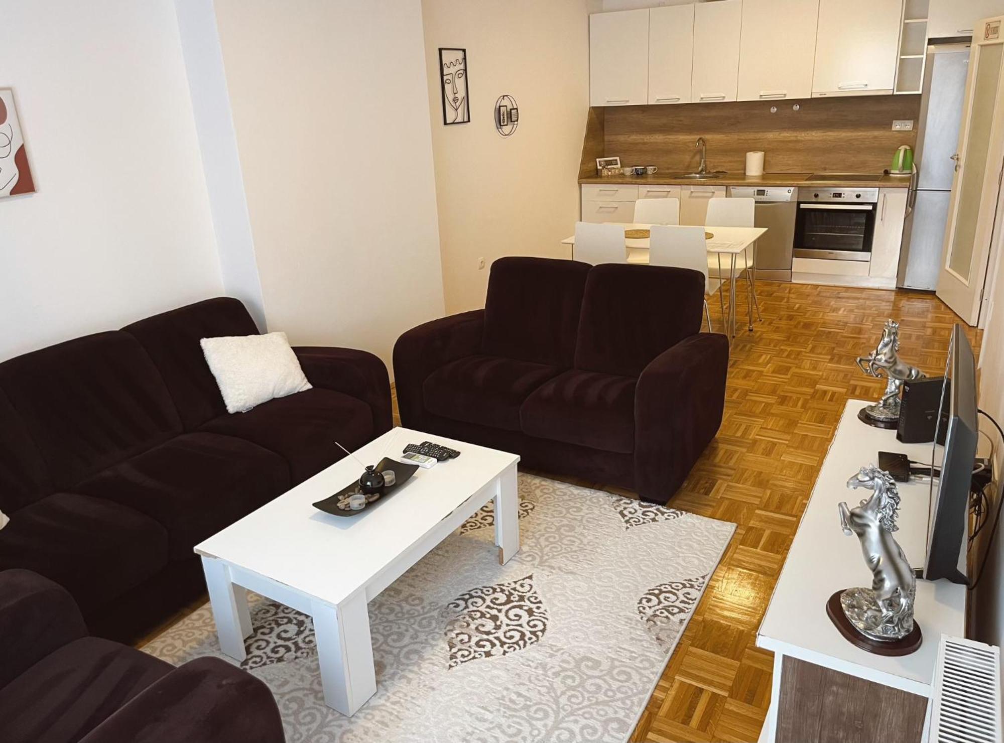 Apartment Troi Pristina Buitenkant foto
