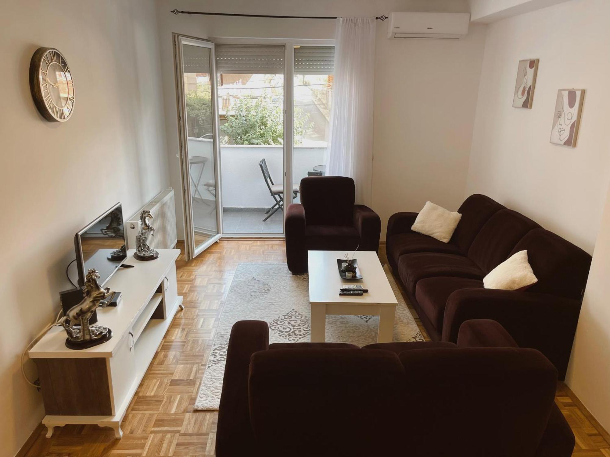 Apartment Troi Pristina Buitenkant foto